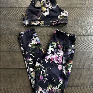 Old Navy 2 pc. Active Black Floral Leggings